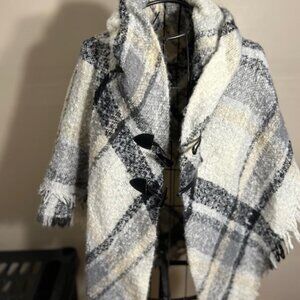 $45 NEW plaid  womens shawl  one size fits most  sweater cover up coat knit